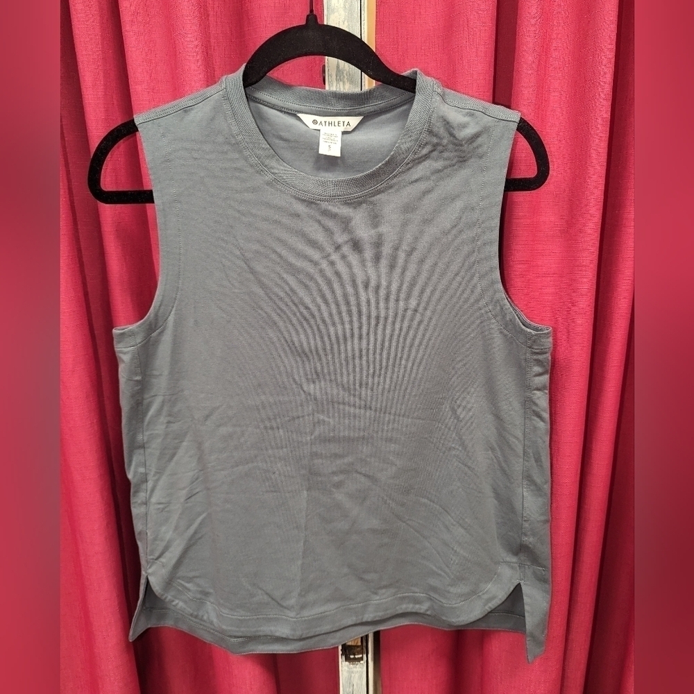 Athletica tank size S